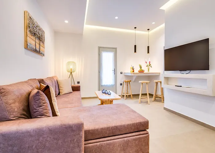 Tiara Santorini * סנטוריני