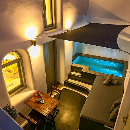 Tiara Santorini サントリーニ