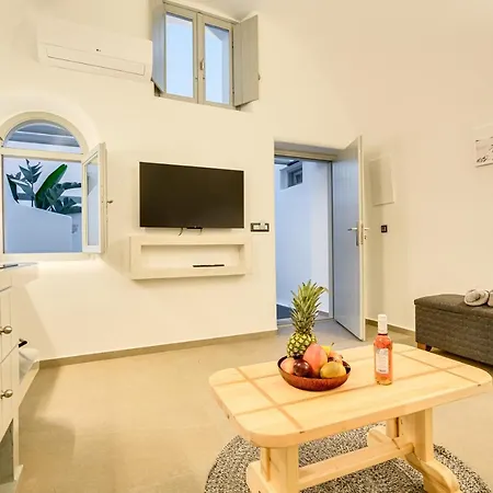 Tiara Santorini Apartament *