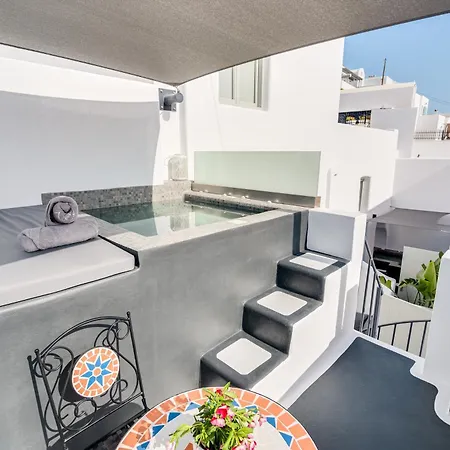 Tiara Santorini * サントリーニ