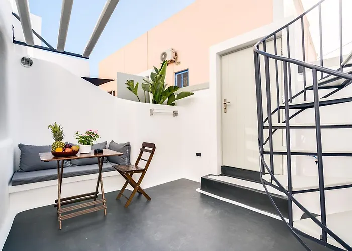 Tiara Santorini 公寓